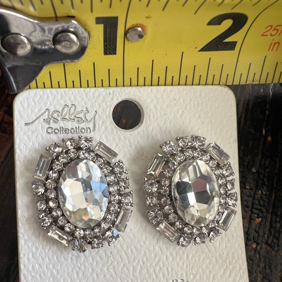 Ashley Collection Oval Rhinestone Stud Pierced Earrings Formal - Picture 3 of 11